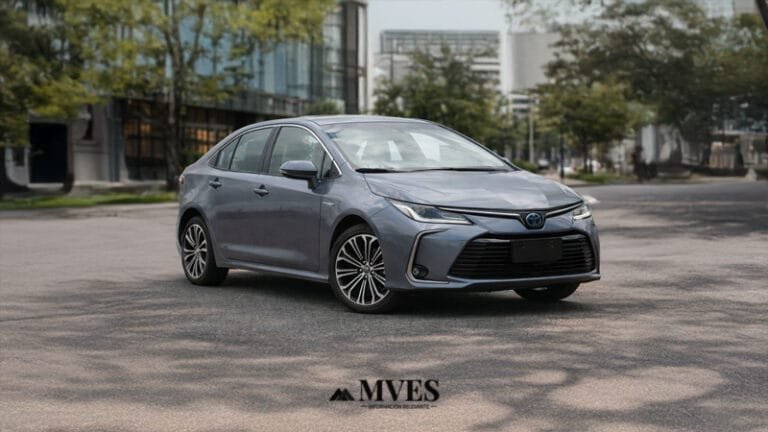 Toyota Corolla sedán híbrido